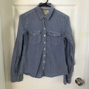 gilly hicks button down